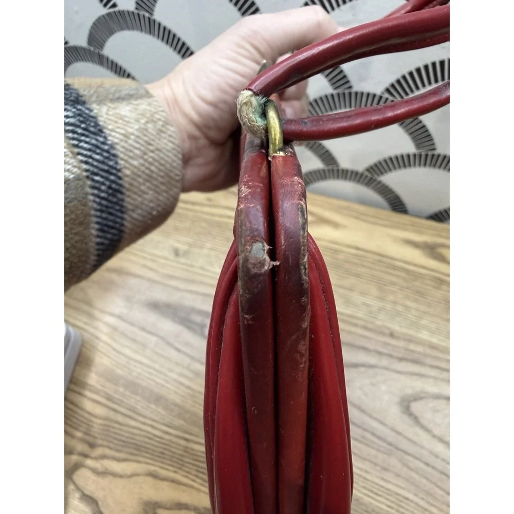 VTG 1950s red leather Dofanette frame hinged handbag purse France‎ Granny